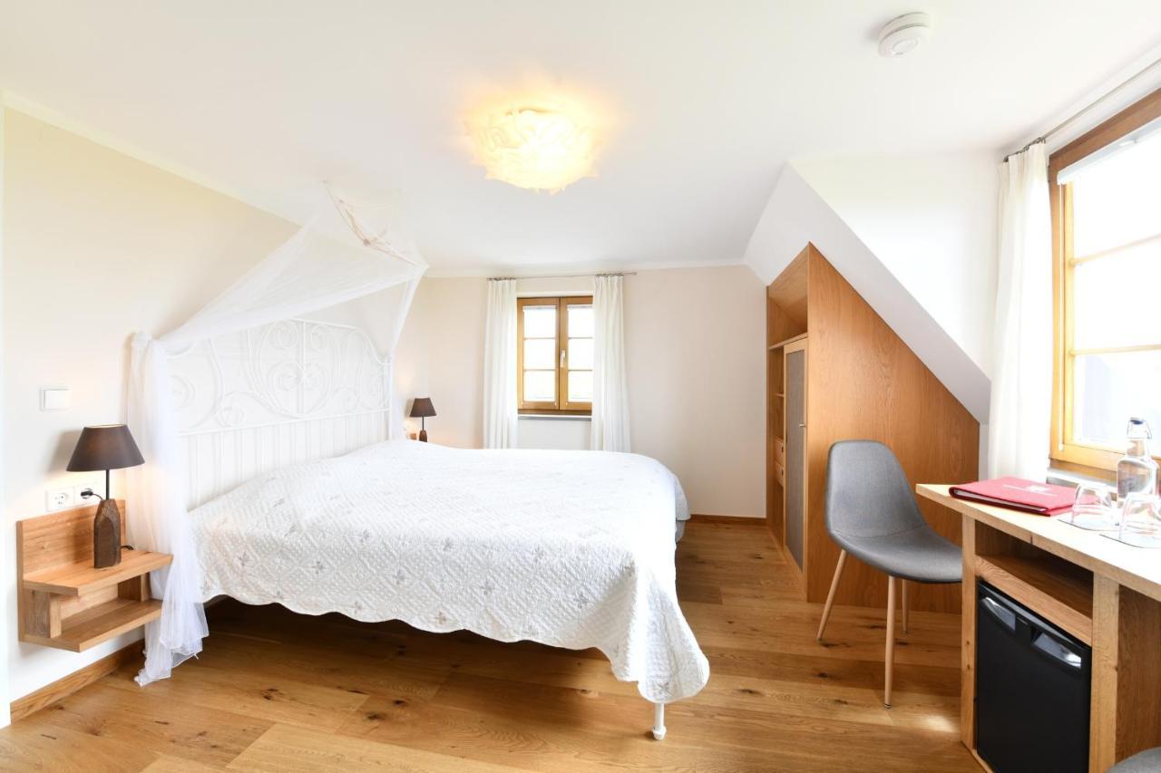 Hotel Montfort-Schloessle Линдау Экстерьер фото
